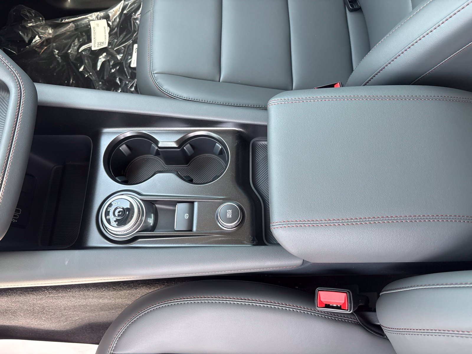 New 2026 Ford Explorer Active w/ Active Comfort Package RWD image 19