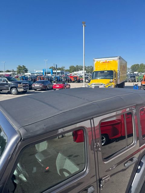 Used 2022 Jeep Wrangler Unlimited Sport S image 9