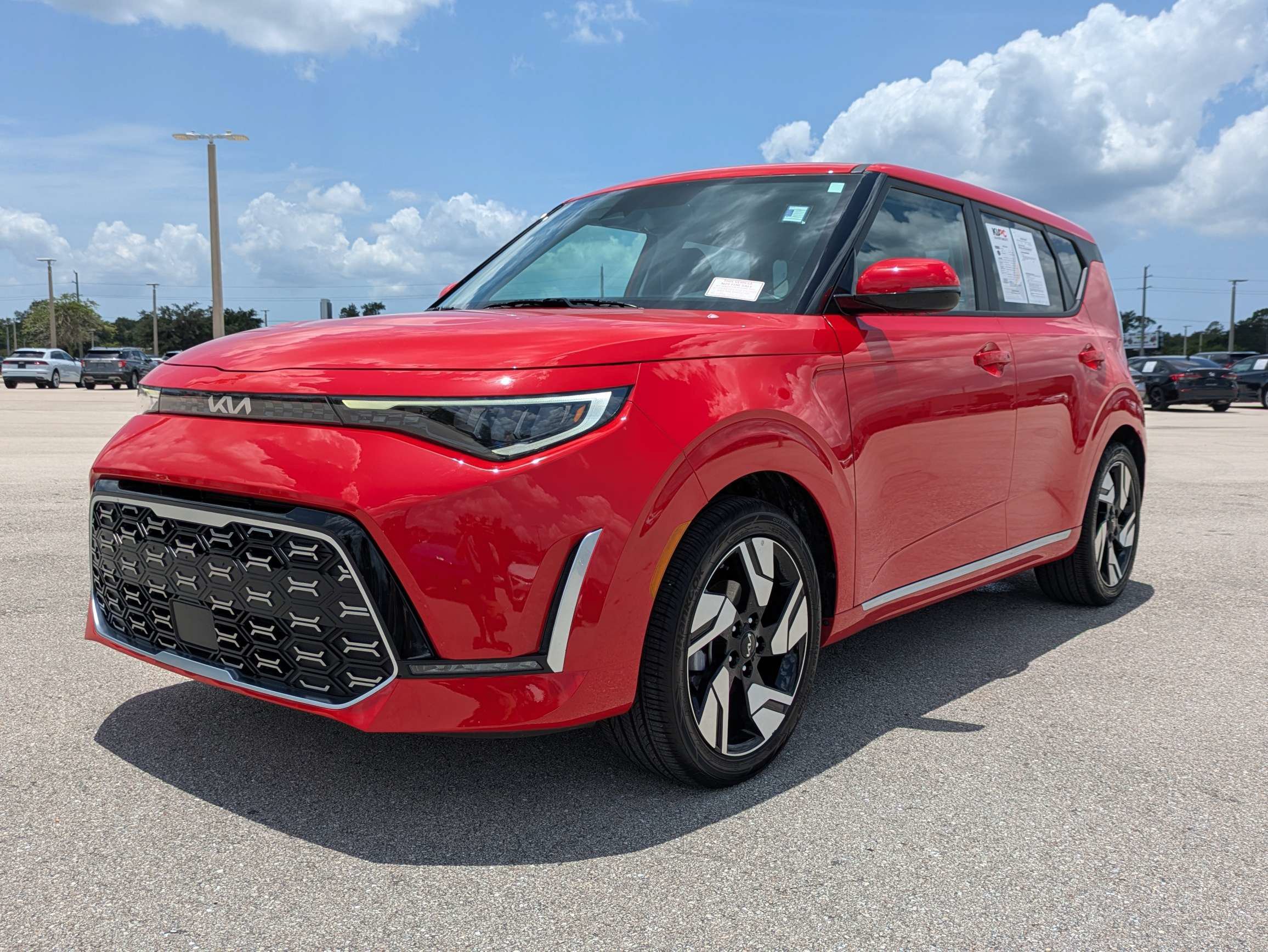 Certified 2025 Kia Soul GT-Line w/ GT-Line Technology Package FWD image 9