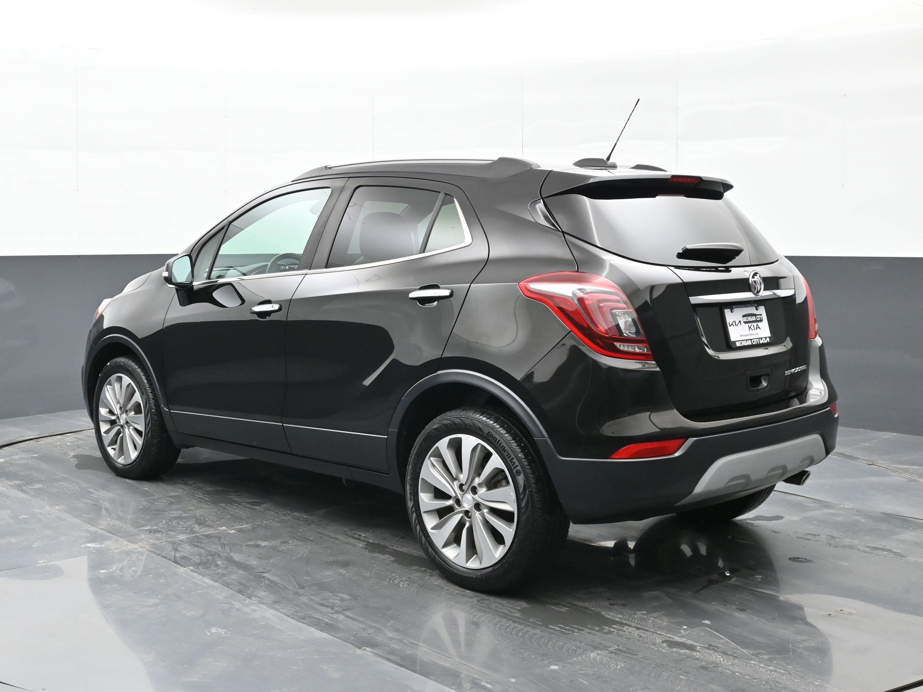 Used 2019 Buick Encore Preferred image 6