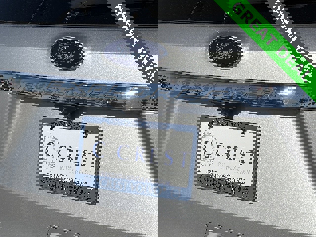 Used 2017 Ford Explorer XLT w/ Equipment Group 202A image 9