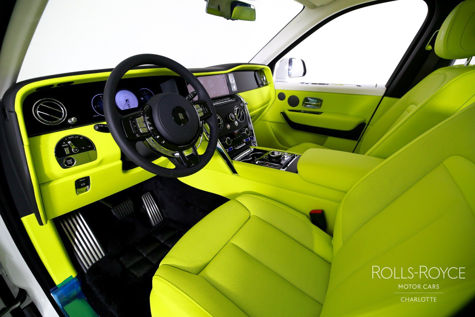New 2026 Rolls-Royce Cullinan AWD/4WD image 4
