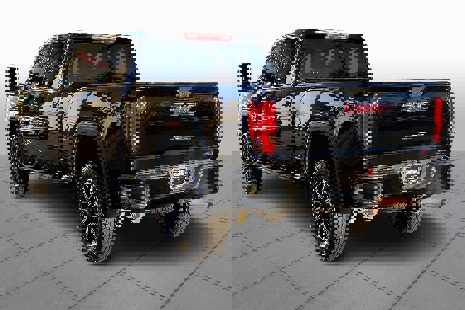 Used 2022 GMC Sierra 2500 AT4 w/ Gooseneck/5TH Wheel Package image 11