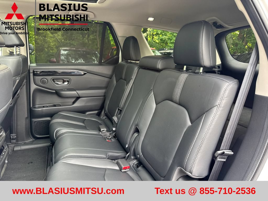 Used 2023 Honda Pilot Touring image 24