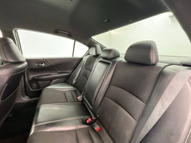 Used 2016 Honda Accord Sport image 5