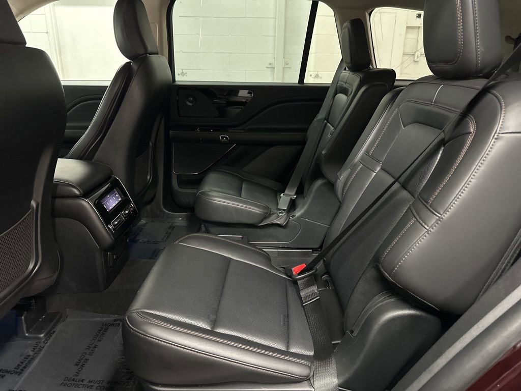 Used 2023 Lincoln Aviator Reserve w/ Equipment Group 201A image 43