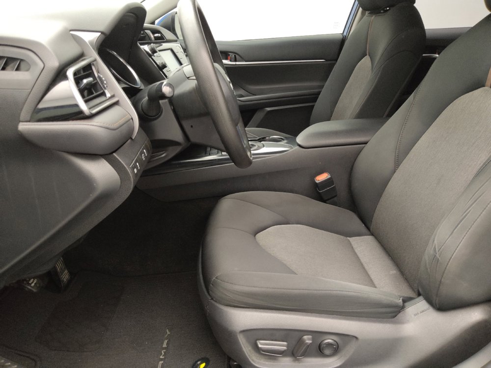 Used 2020 Toyota Camry LE image 17