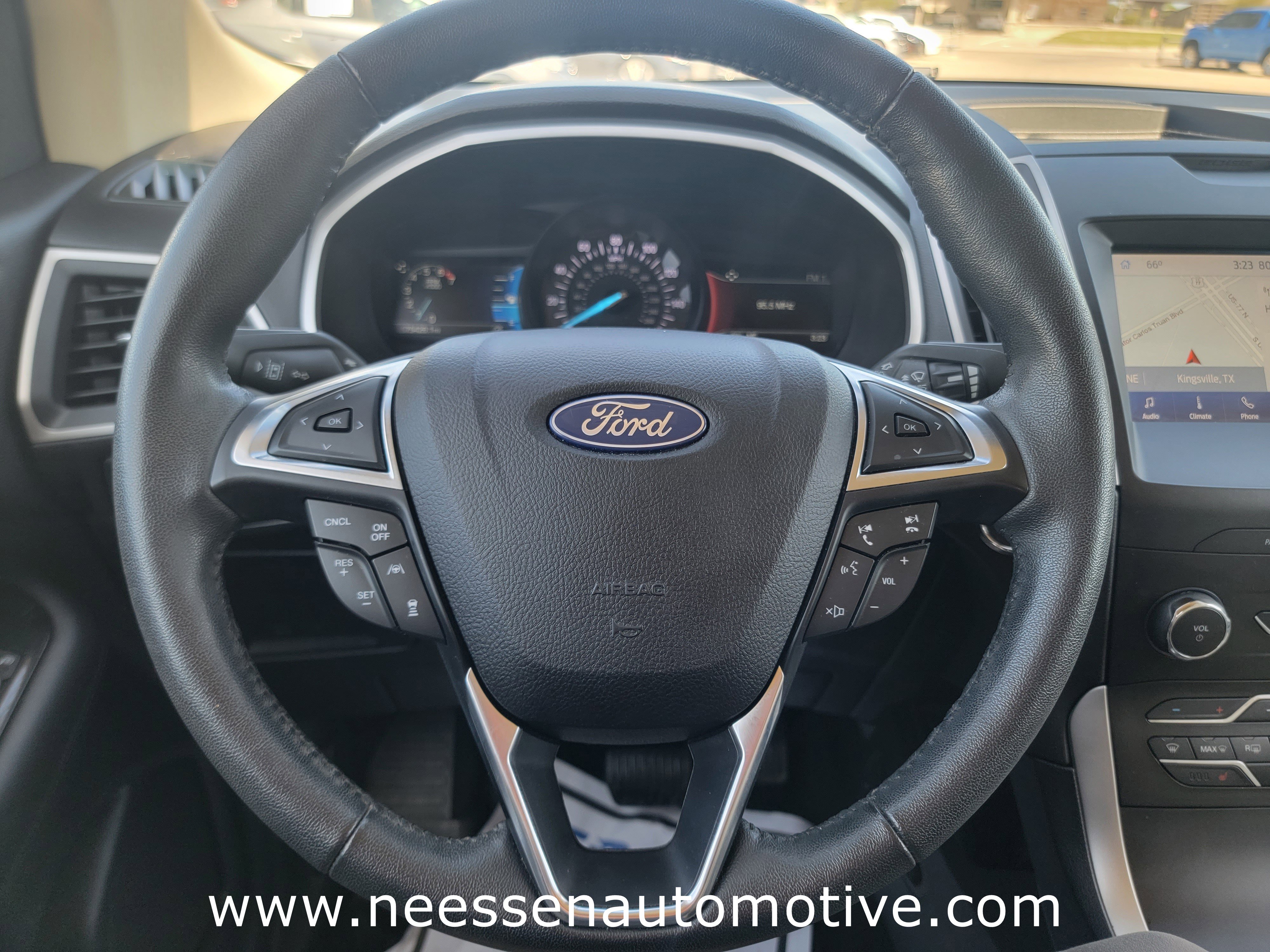 Used 2020 Ford Edge SEL image 18