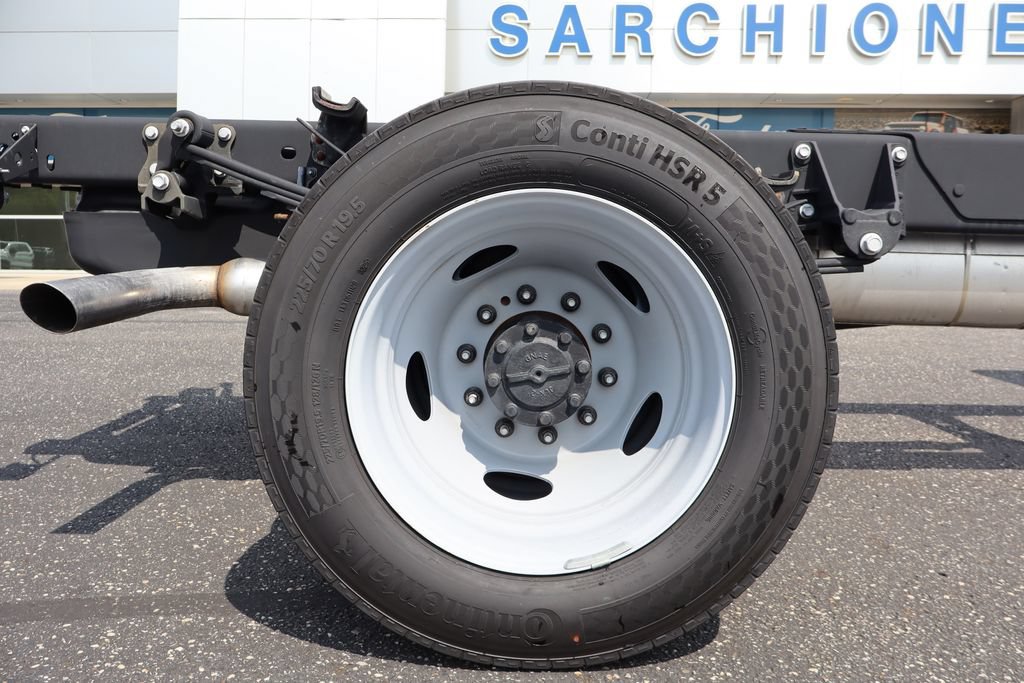 New 2026 Ford F550 2WD Regular Cab Super Duty image 10