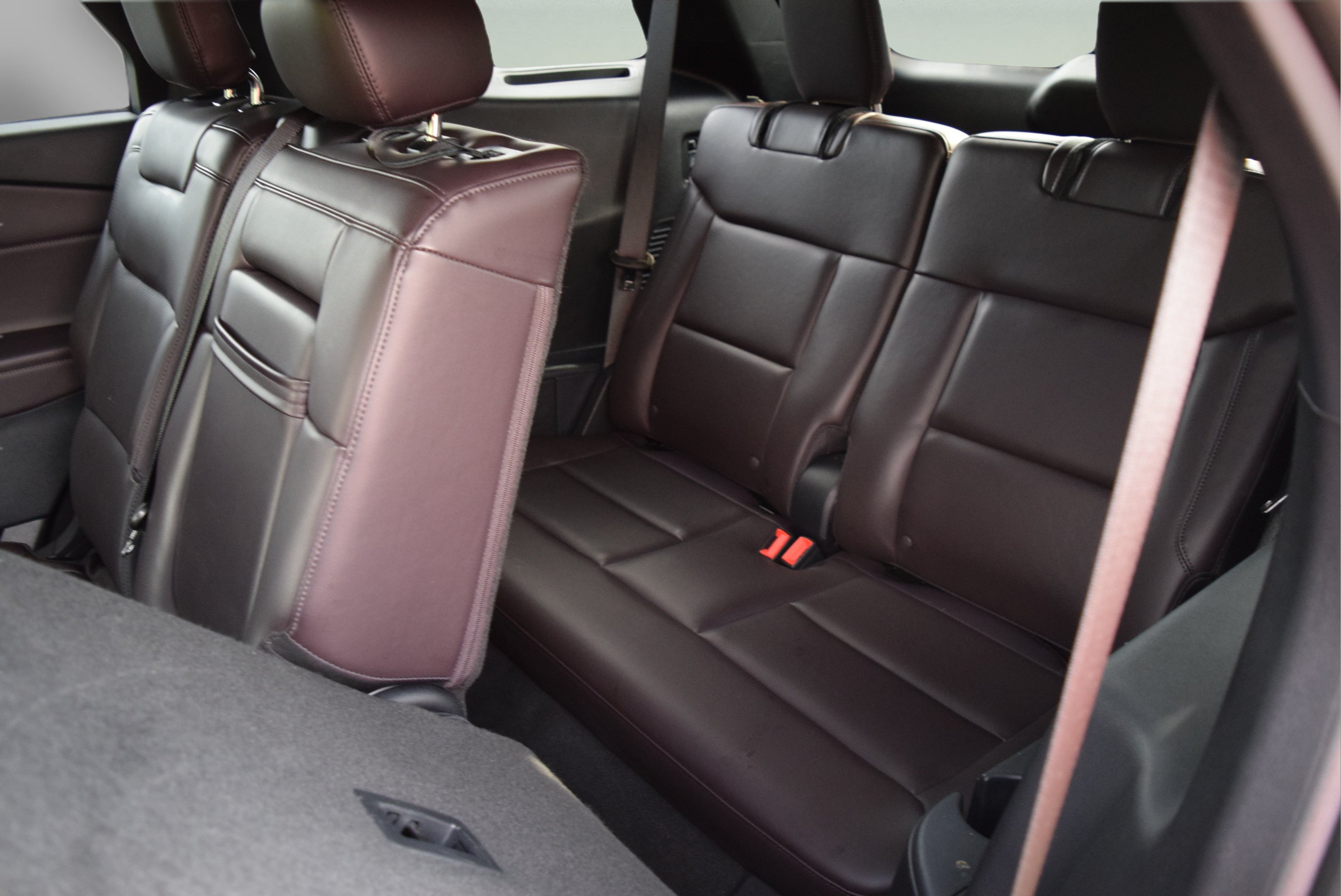 Used 2026 Ford Explorer Platinum AWD/4WD image 9