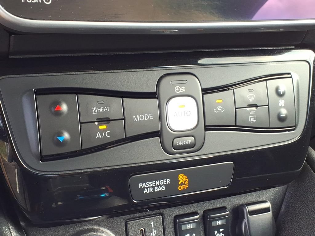 Certified 2025 Nissan Leaf SV Plus FWD image 22