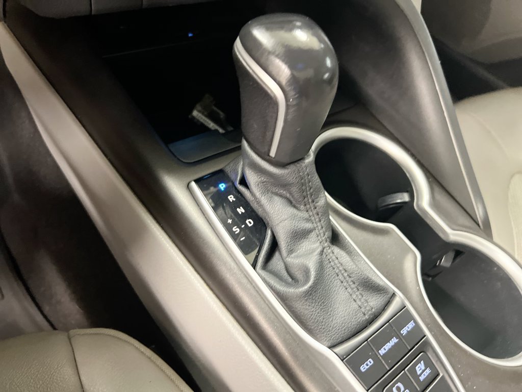 Used 2021 Toyota Camry XLE w/ Navigation Upgrade Package FWD image 18