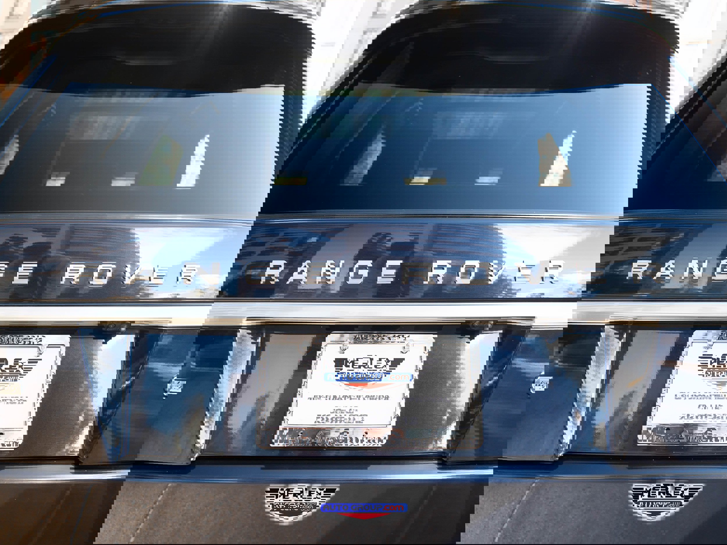 Used 2017 Land Rover Range Rover Autobiography image 52