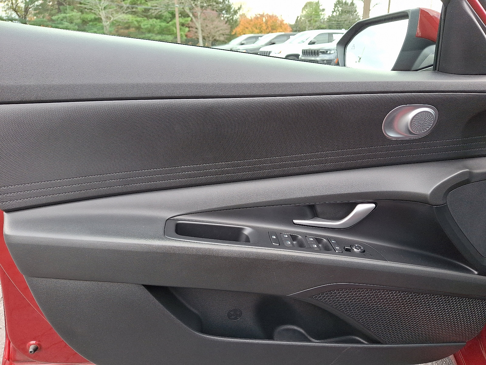 Used 2023 Hyundai Elantra Blue w/ Preferred Accessory Package image 12