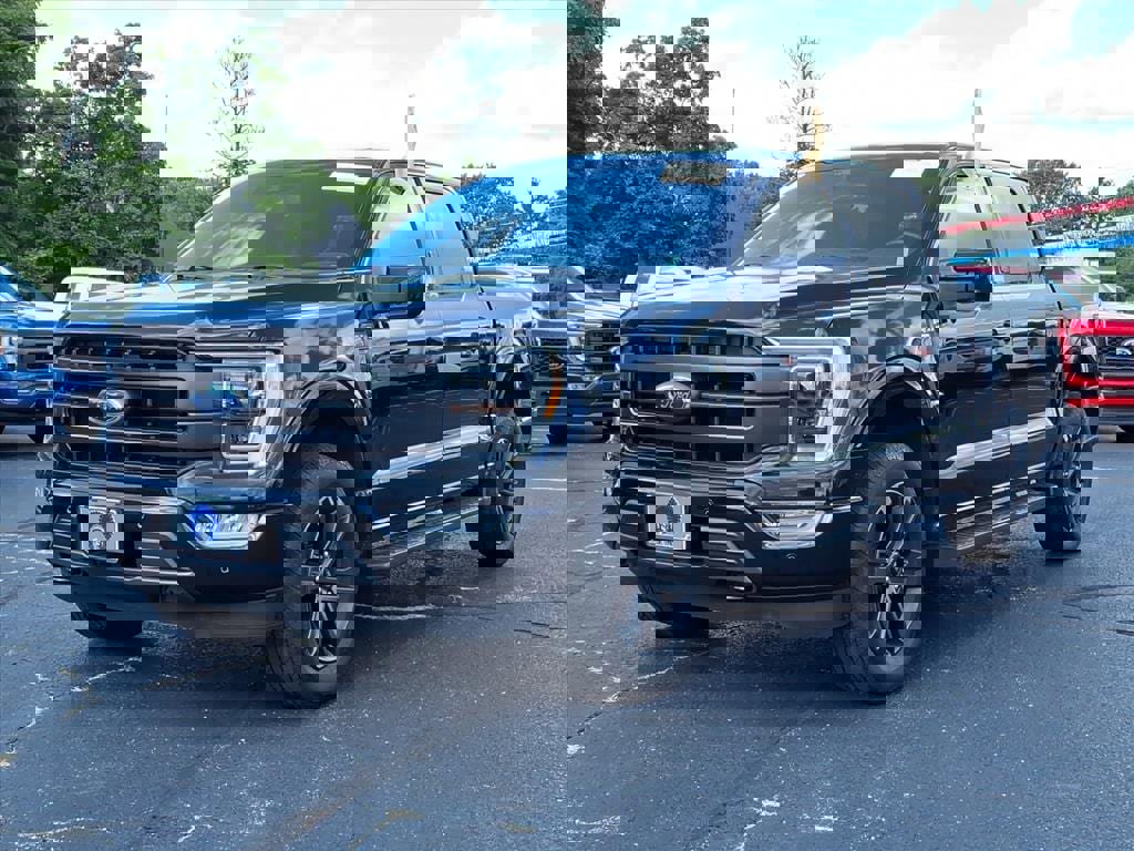 Certified 2022 Ford F150 Lariat w/ Equipment Group 502A High image 5