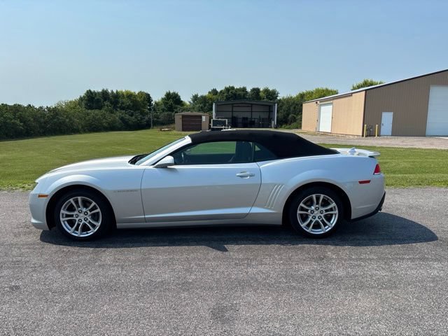 Used 2015 Chevrolet Camaro LT RWD image 3