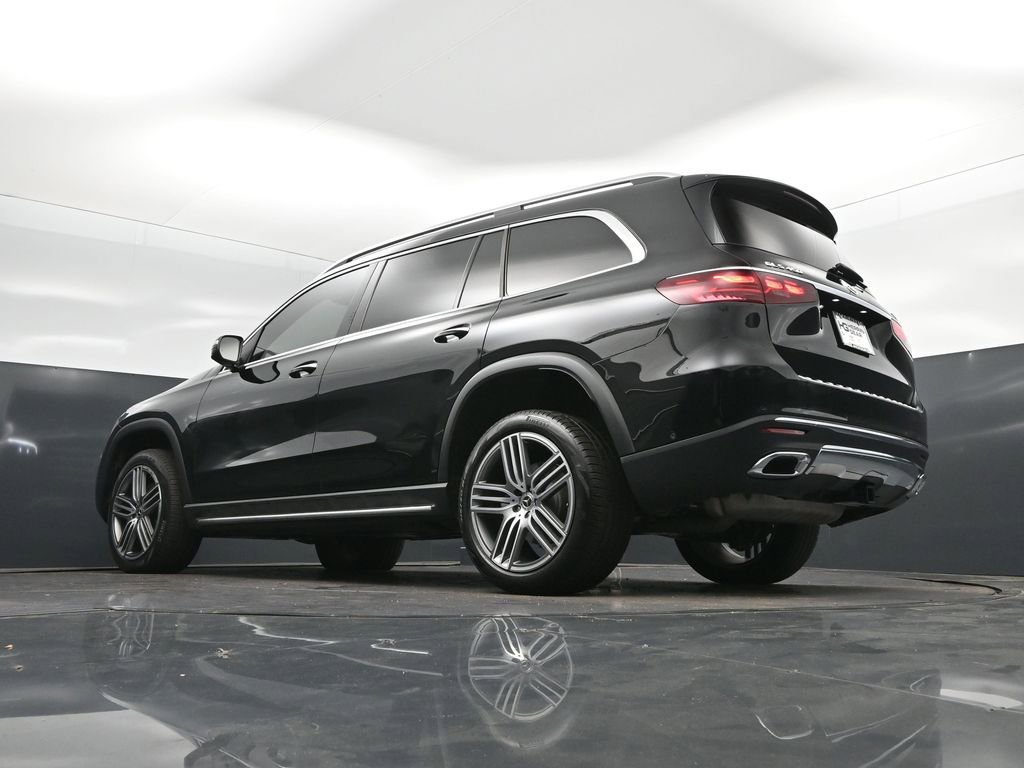 Used 2025 Mercedes-Benz GLS 450 4MATIC image 39
