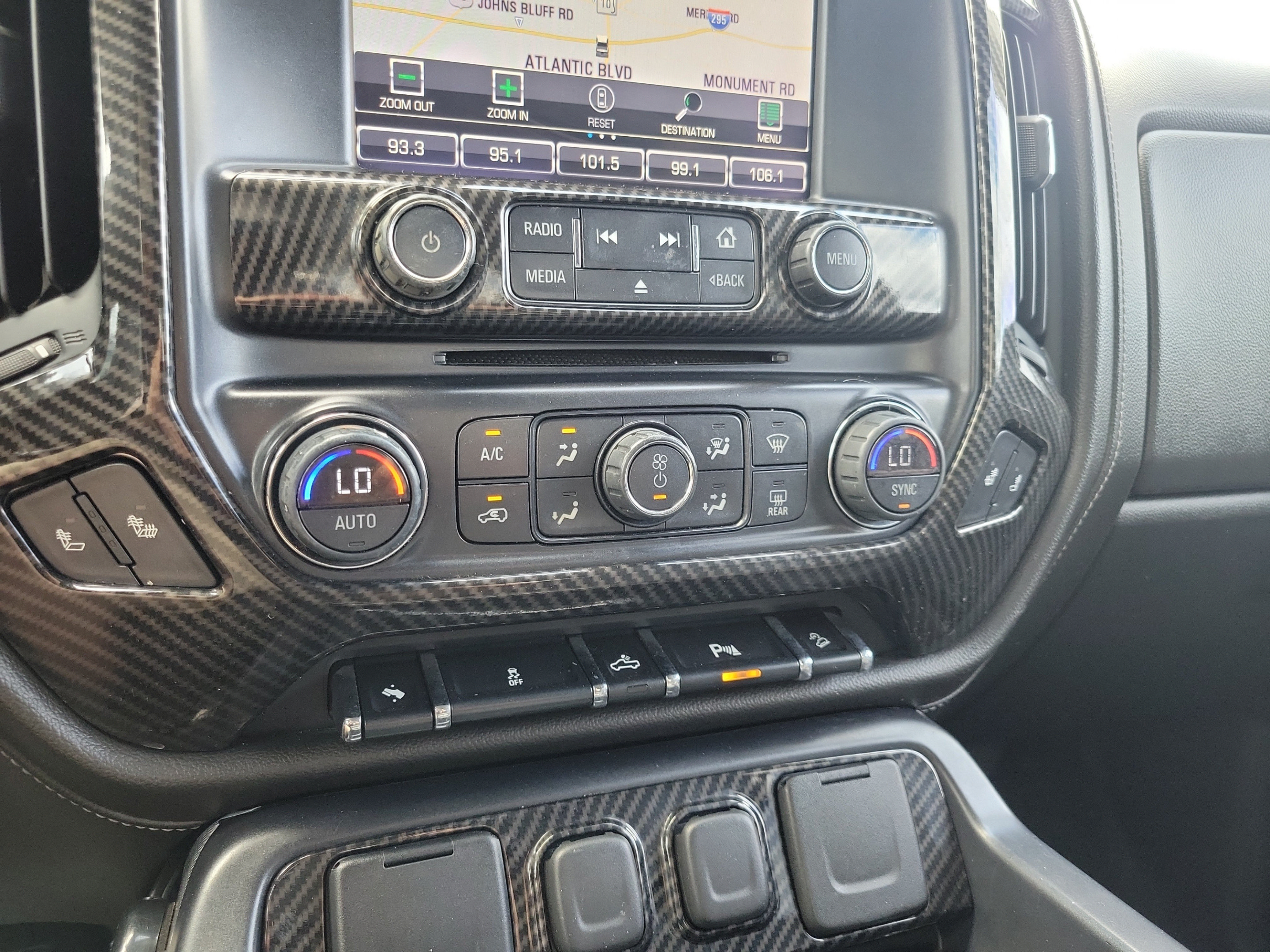 Used 2014 Chevrolet Silverado 1500 LTZ Z71 w/ LTZ Plus Package AWD/4WD image 26