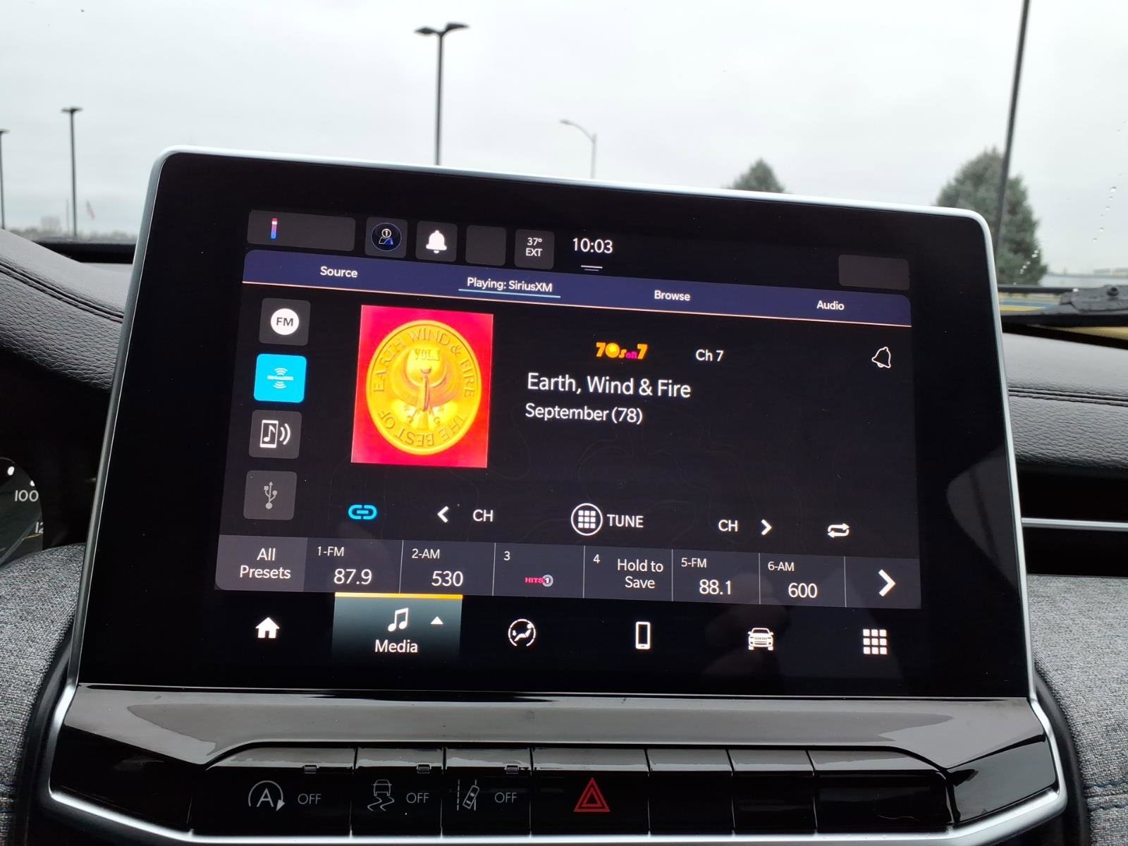 Used 2023 Jeep Compass Sport image 19