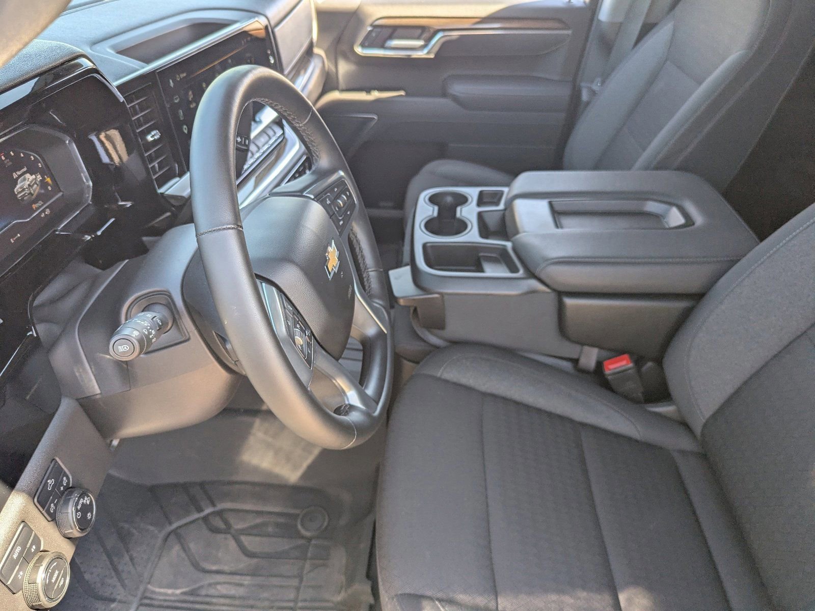 Used 2025 Chevrolet Silverado 1500 LT w/ Protection Package image 23