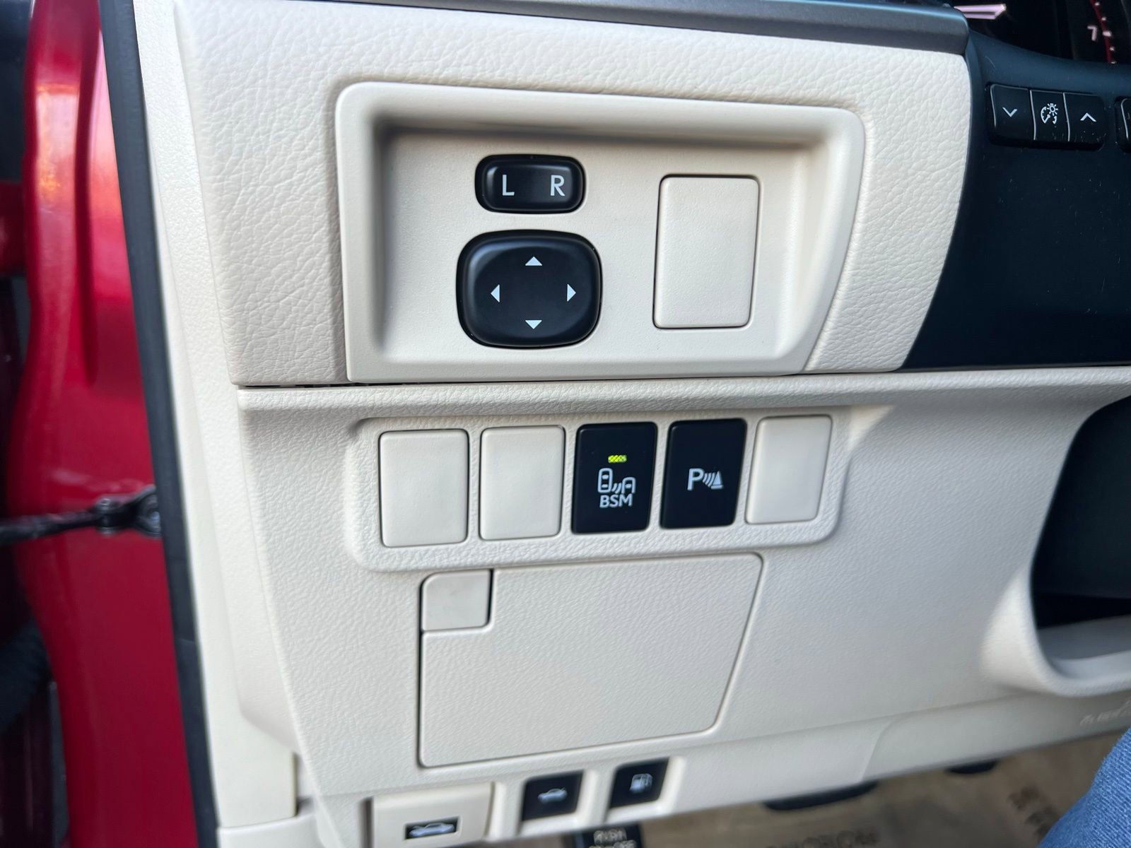 Used 2013 Lexus ES 350 350 w/ Luxury Pkg image 27