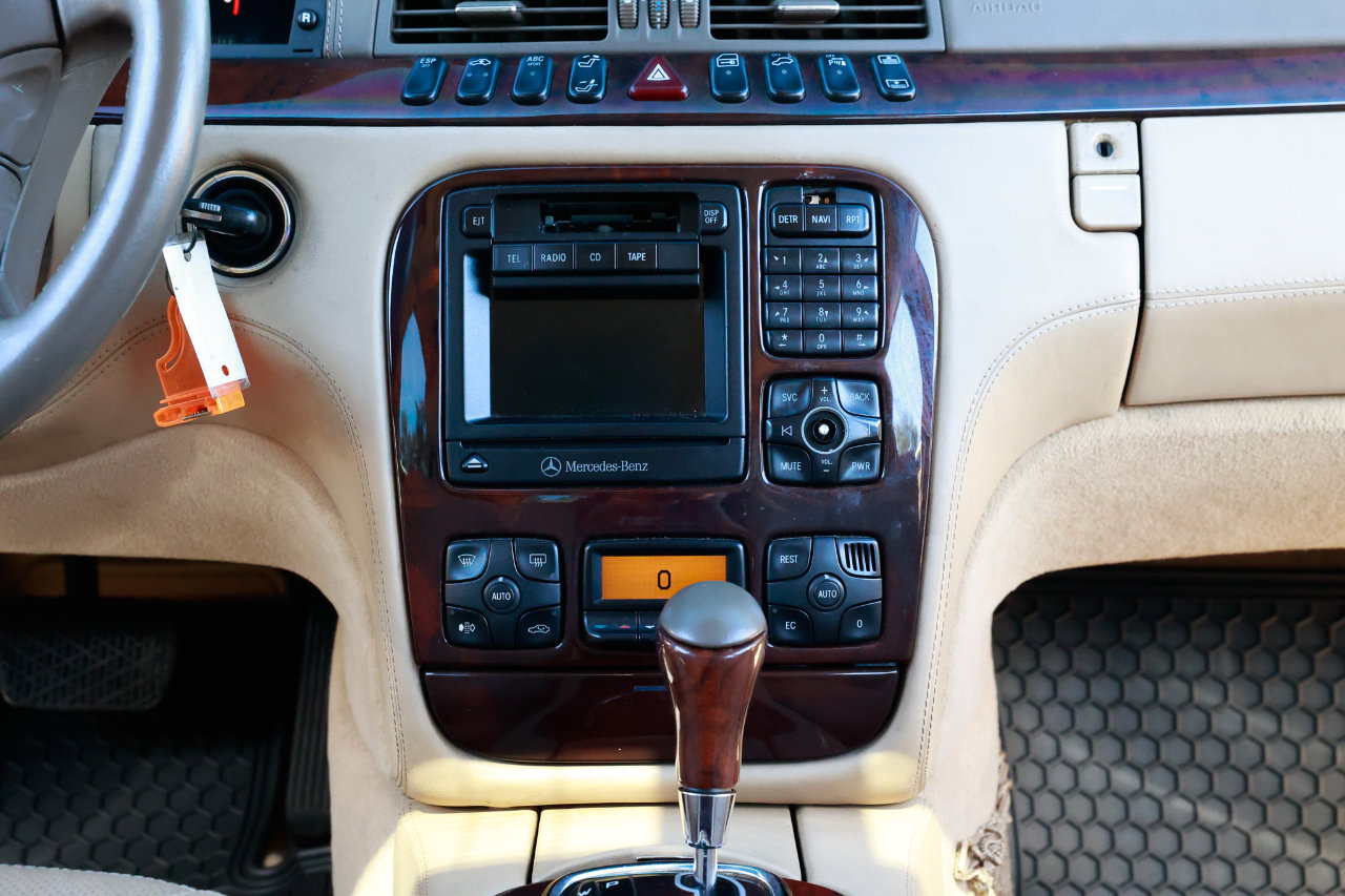 Used 2001 Mercedes-Benz S 600 image 30