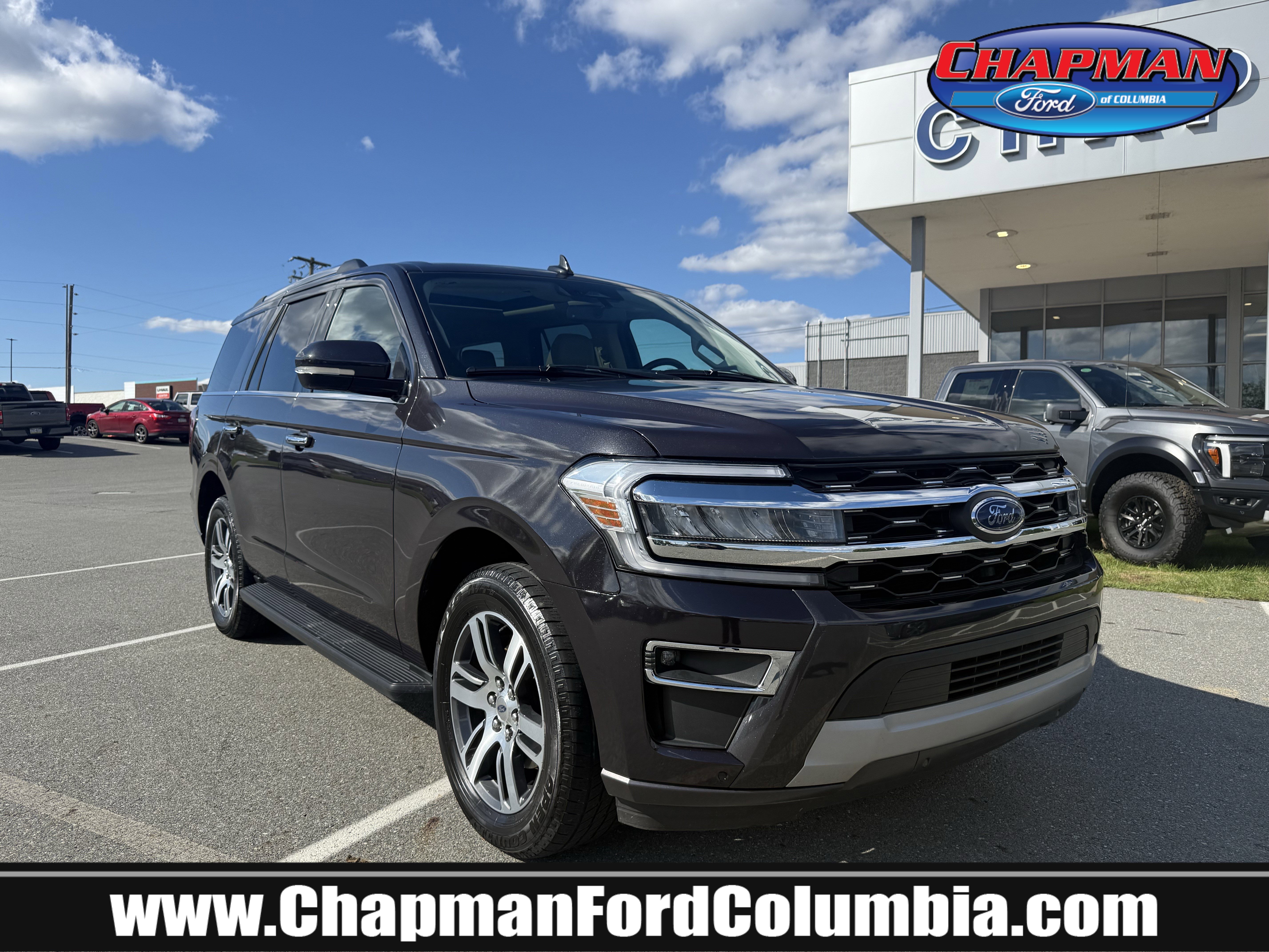 Used 2024 Ford Expedition Limited image 1