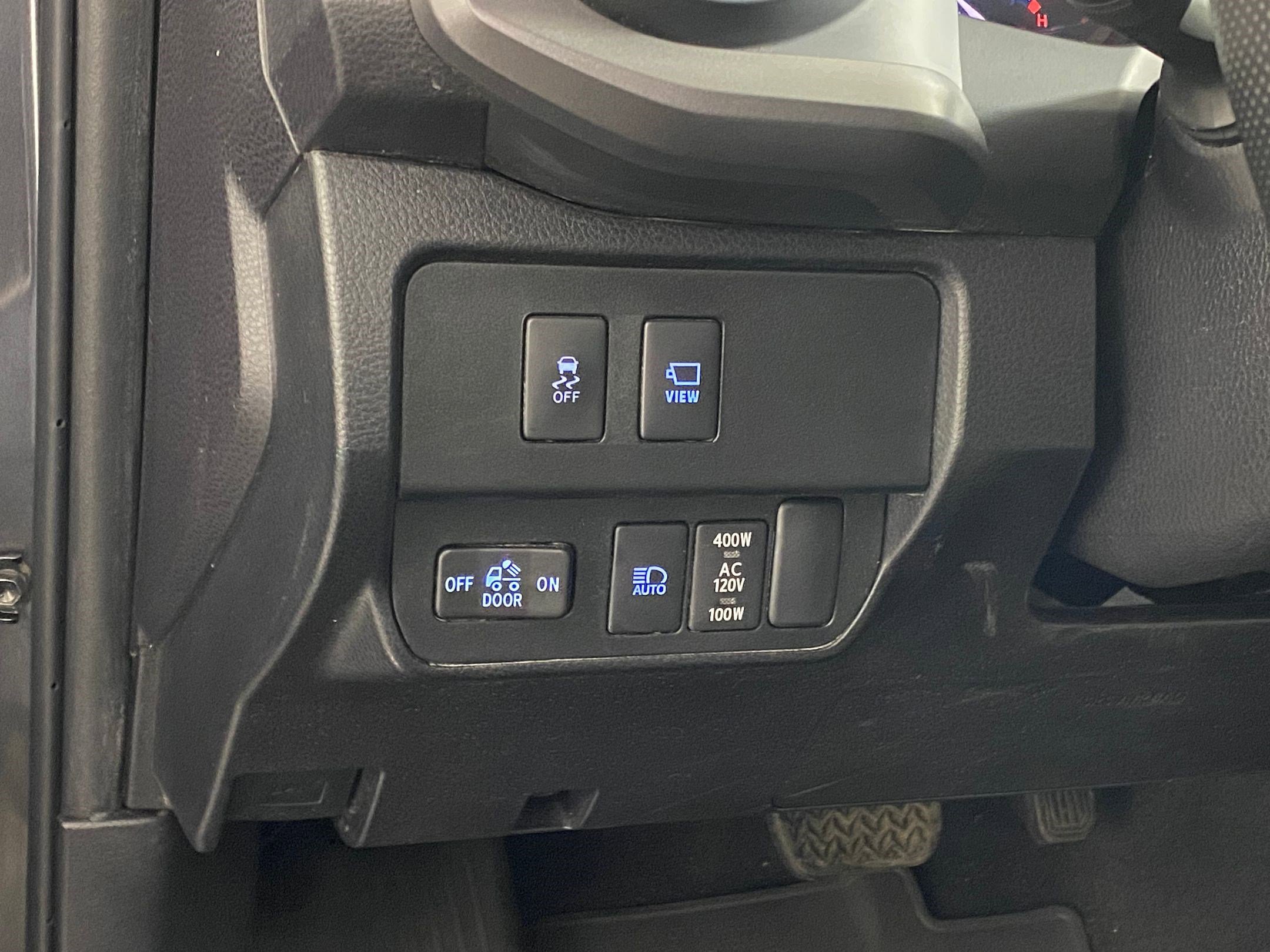 Used 2023 Toyota Tacoma TRD Sport w/ Advanced Technology Package image 19