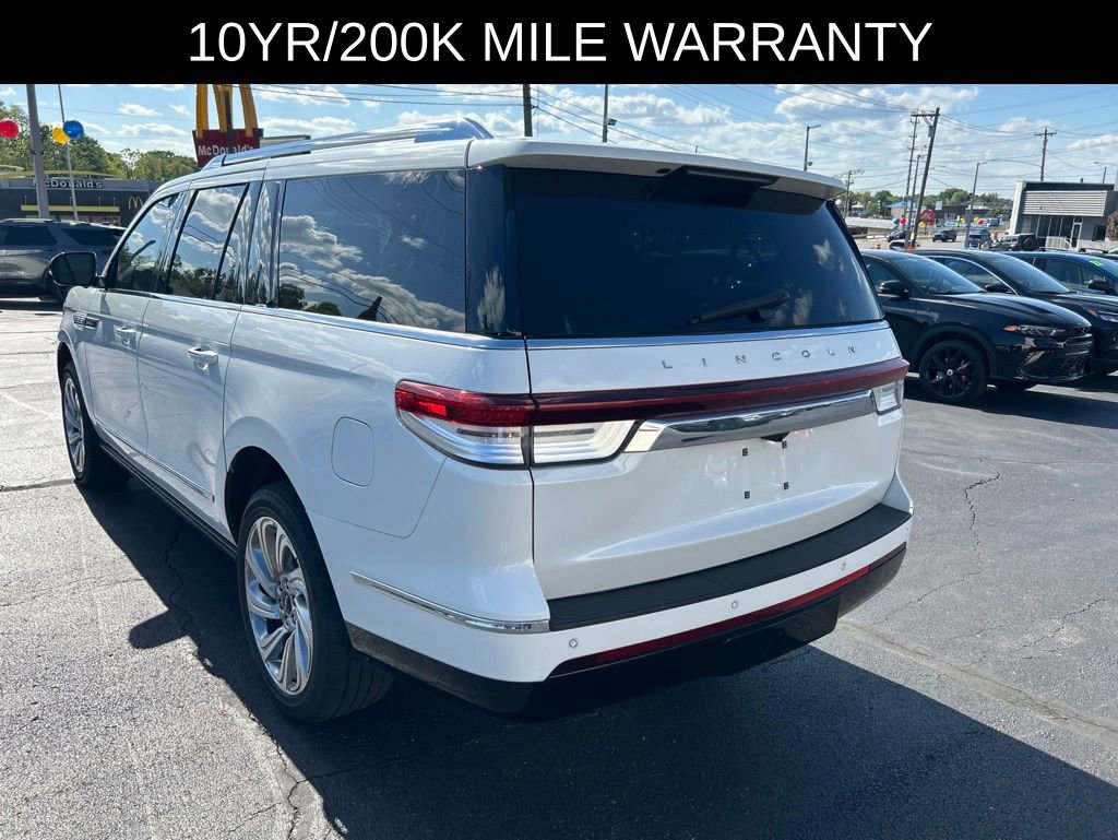 Used 2024 Lincoln Navigator L Reserve AWD/4WD image 3