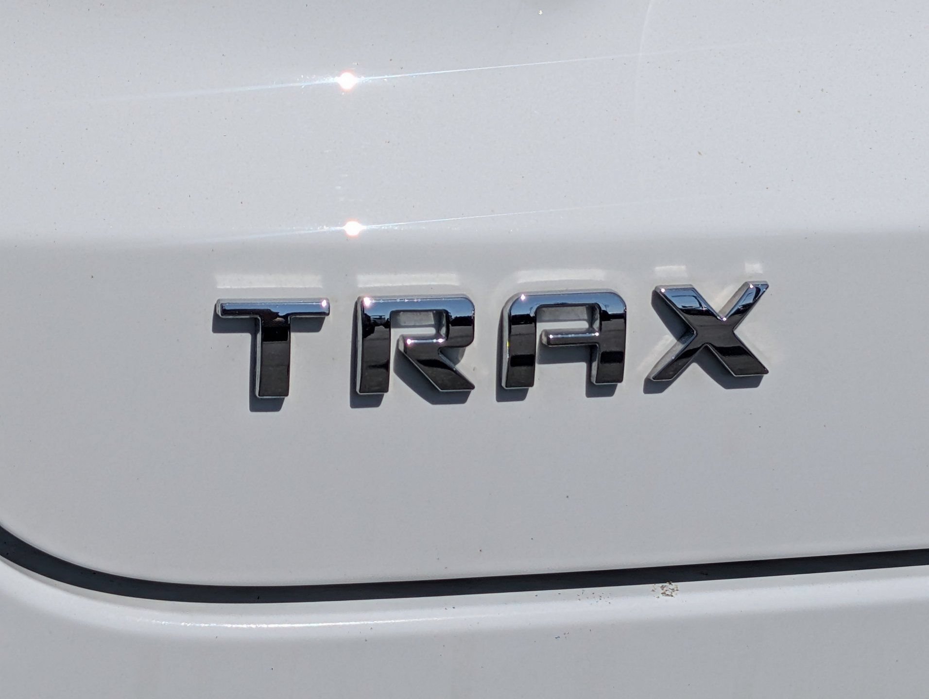 Used 2024 Chevrolet Trax LS FWD image 11