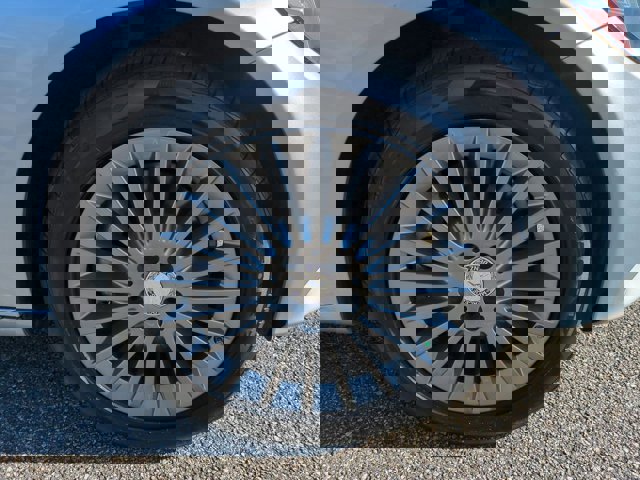 Used 2015 Mercedes-Benz C 300 4MATIC Sedan image 11