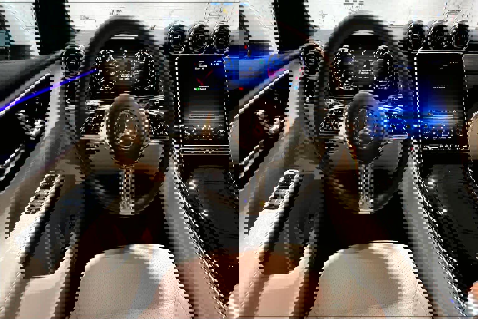 Used 2026 Mercedes-Benz GLC 300 4MATIC image 6