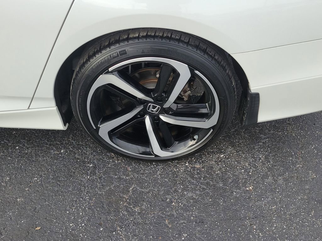 Used 2022 Honda Accord Sport image 5