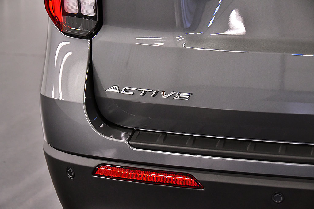 New 2026 Ford Explorer Active w/ Active Comfort Package AWD/4WD image 11