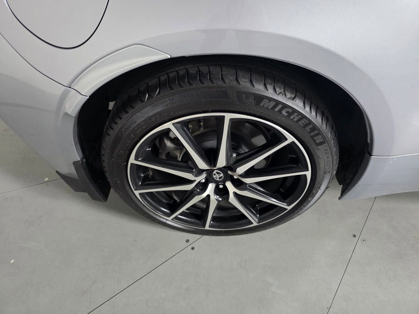 Used 2024 Toyota GR86 RWD image 11