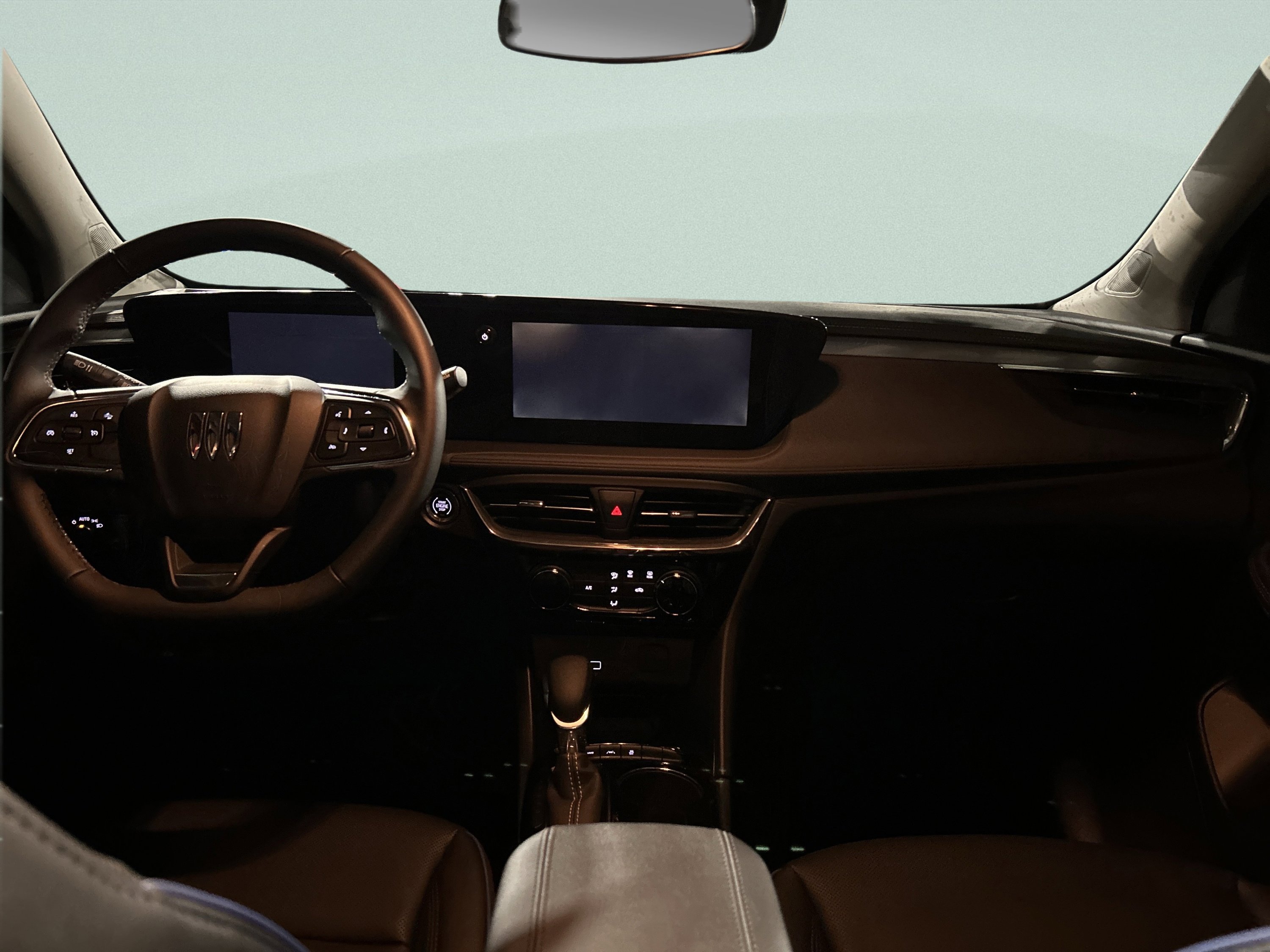 Used 2025 Buick Encore GX Sport Touring image 9