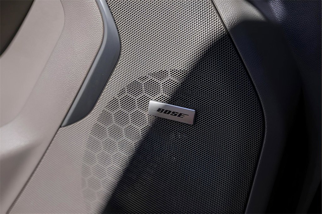 Used 2021 GMC Yukon SLT w/ SLT Luxury Plus Package image 22