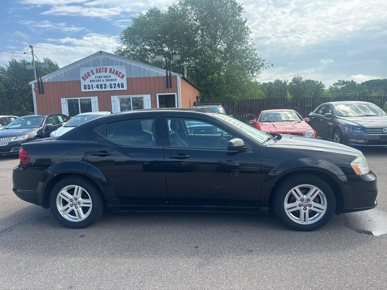 Used 2011 Dodge Avenger Mainstreet FWD image 4