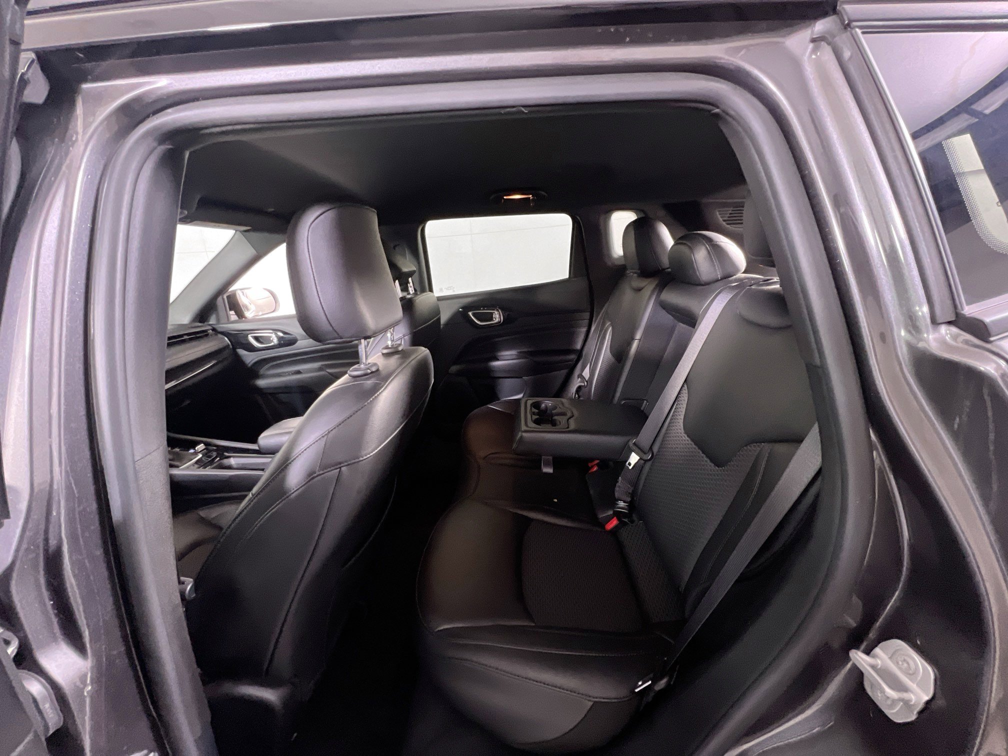 Used 2022 Jeep Compass Altitude w/ Convenience Group AWD/4WD image 23