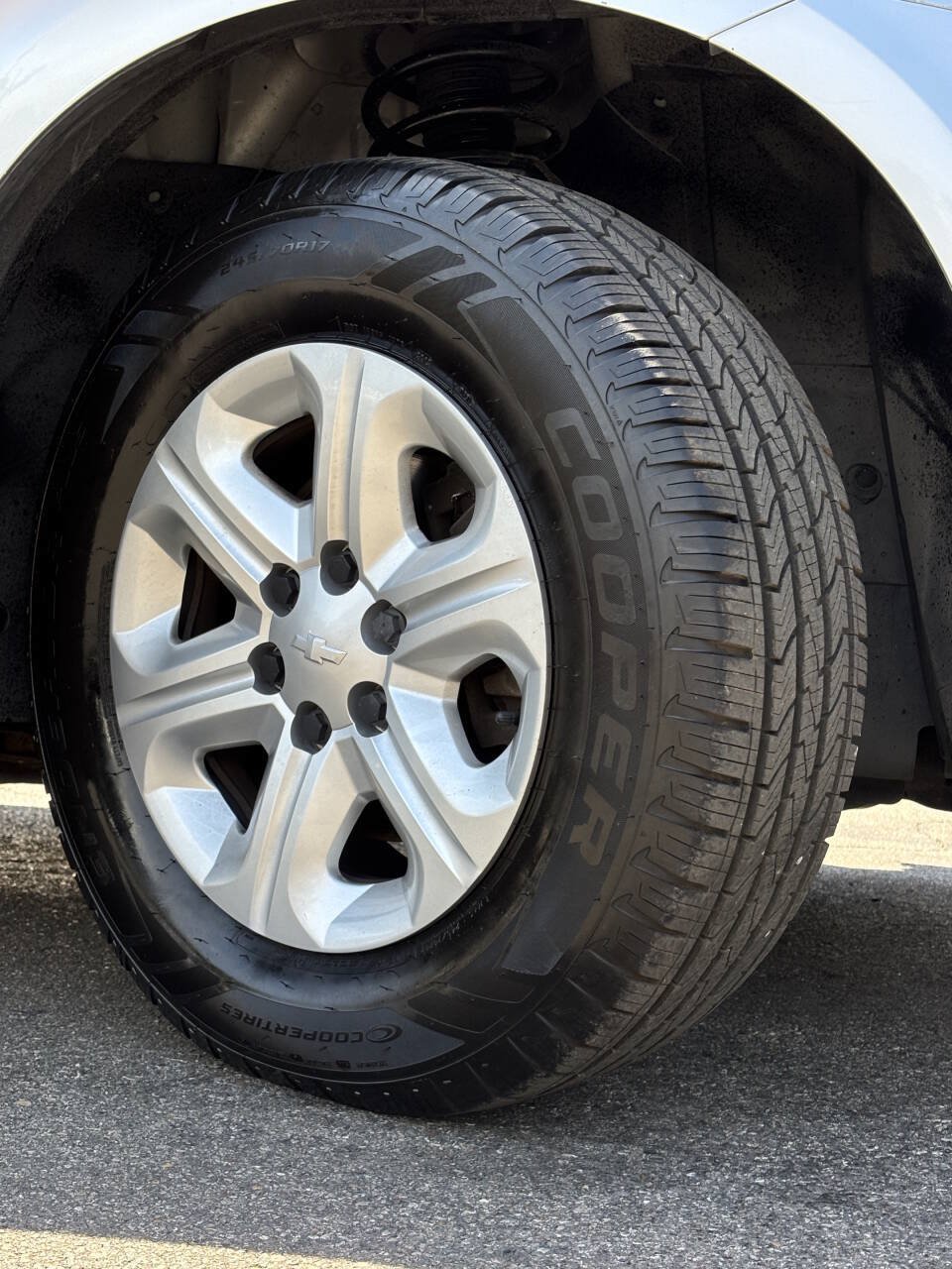 Used 2010 Chevrolet Traverse LS FWD image 31
