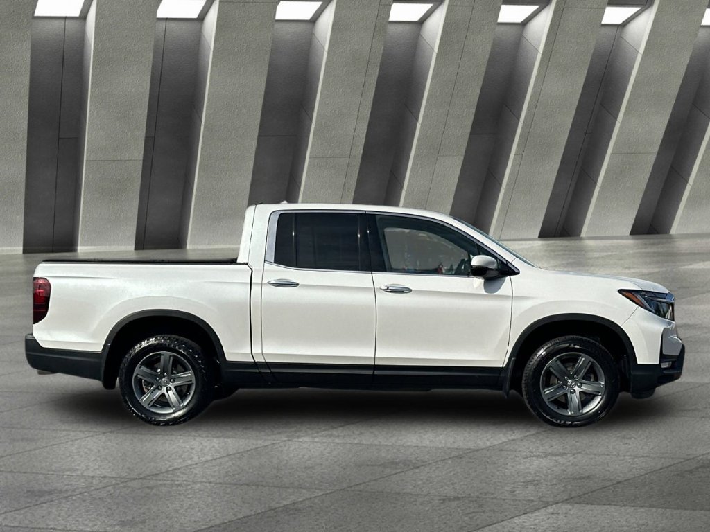 Used 2023 Honda Ridgeline RTL-E image 2