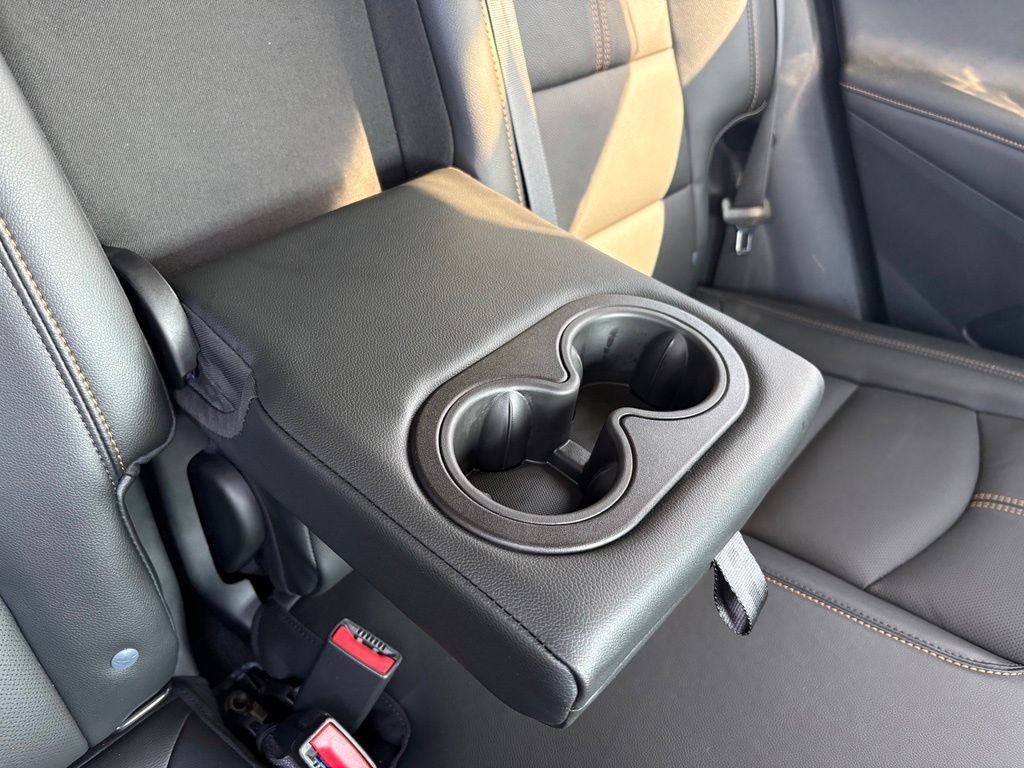 Used 2023 Chevrolet Equinox Premier FWD image 38