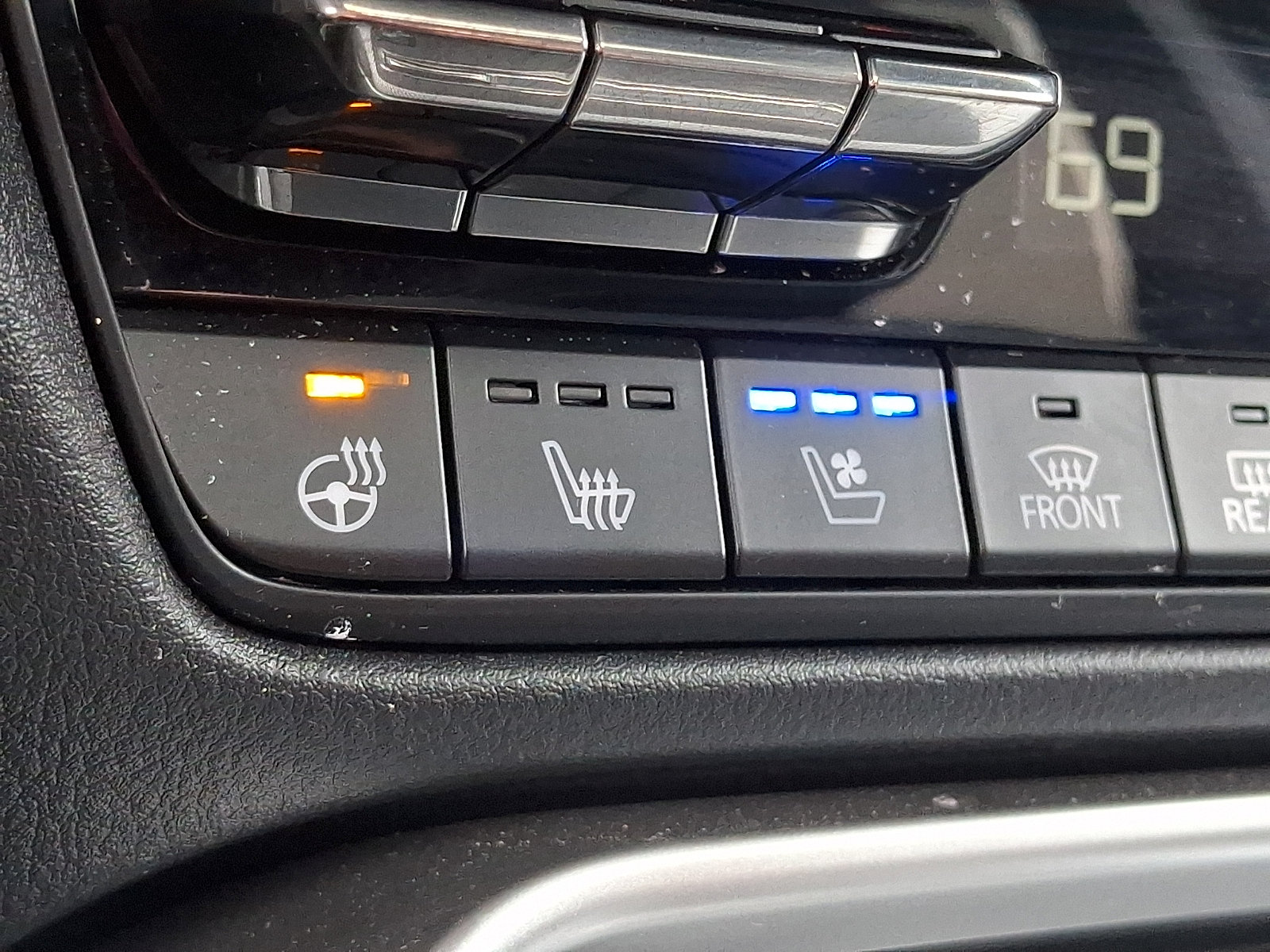 Certified 2024 MAZDA CX-90 Plug-In Hybrid w/ Premium Plus AWD/4WD image 27