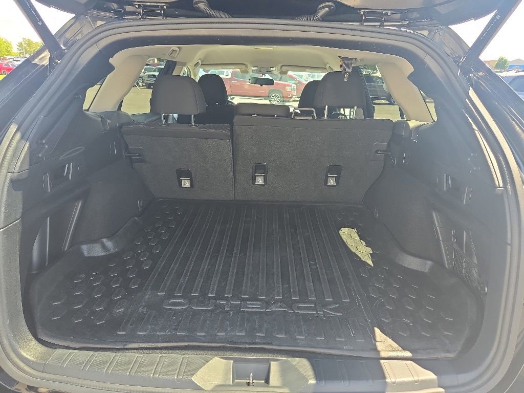 Used 2022 Subaru Outback Premium AWD/4WD image 26