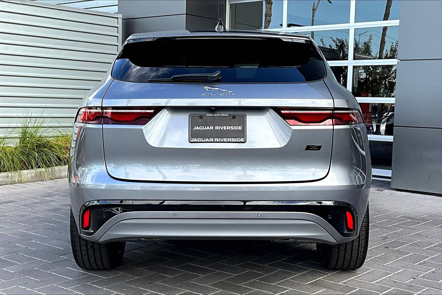 New 2026 Jaguar F-PACE R-Dynamic S image 4