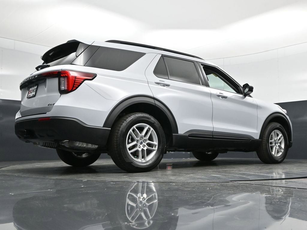 New 2026 Ford Explorer Active image 54