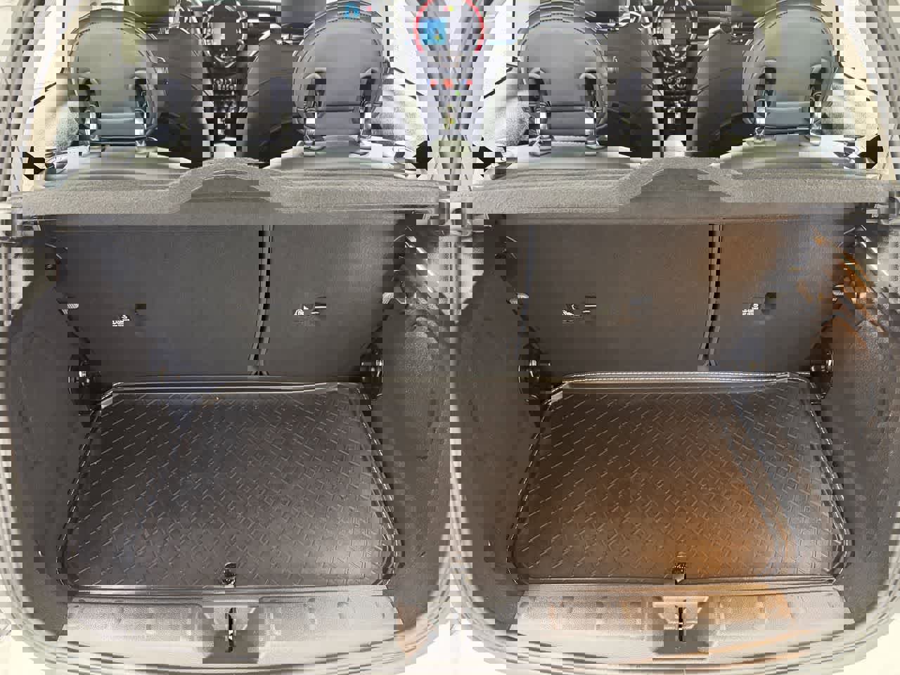 Certified 2024 MINI Cooper SE image 5