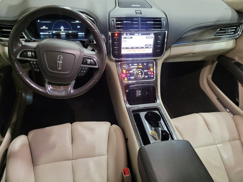 Used 2019 Lincoln Continental Select w/ Continental Climate Package image 22