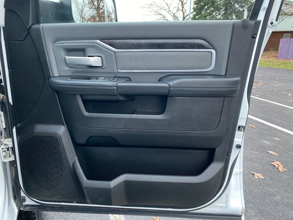 Used 2022 RAM 2500 Big Horn image 9