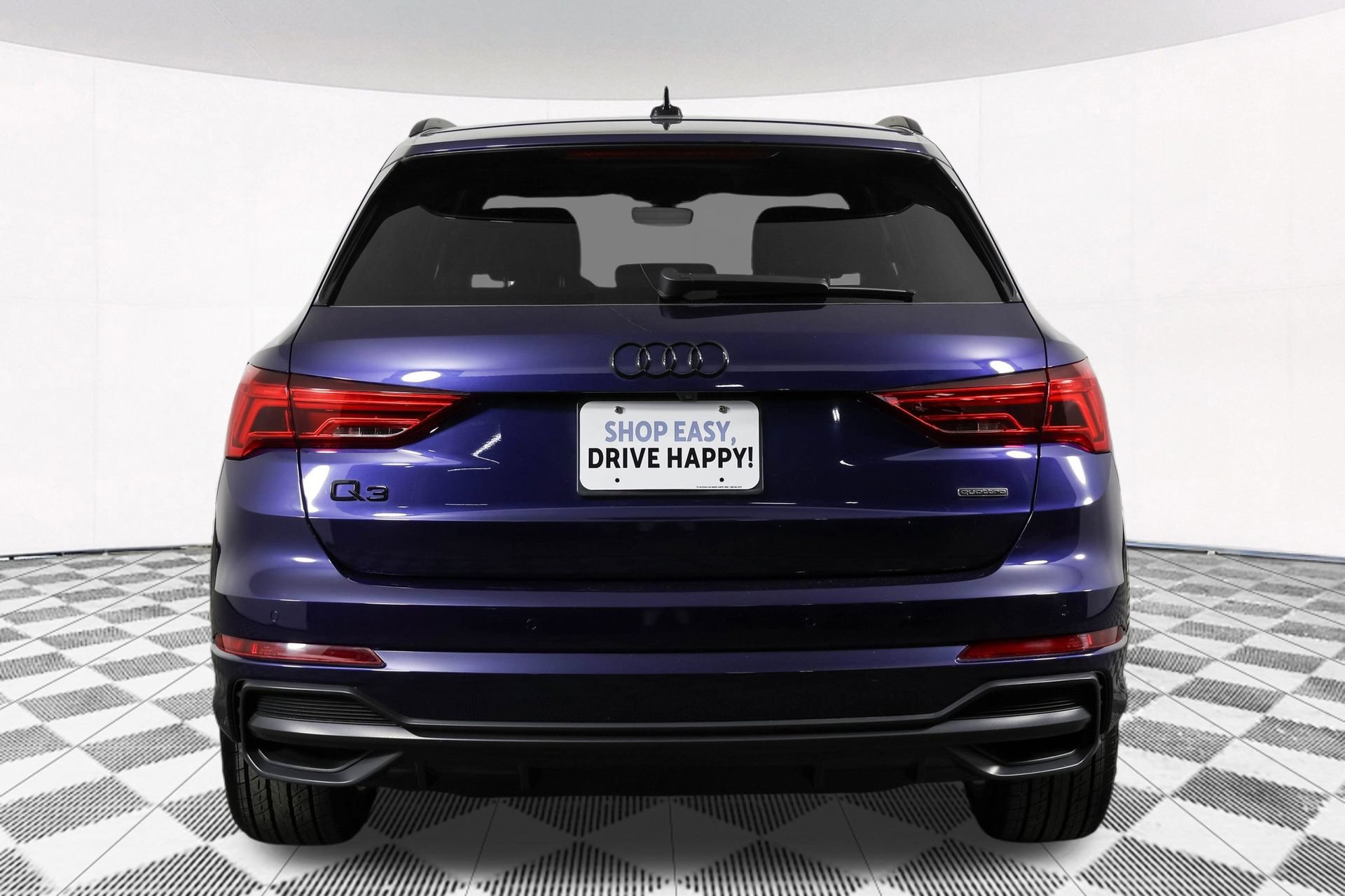 Used 2022 Audi Q3 2.0T Premium w/ Black Optic Sport Package AWD/4WD image 19